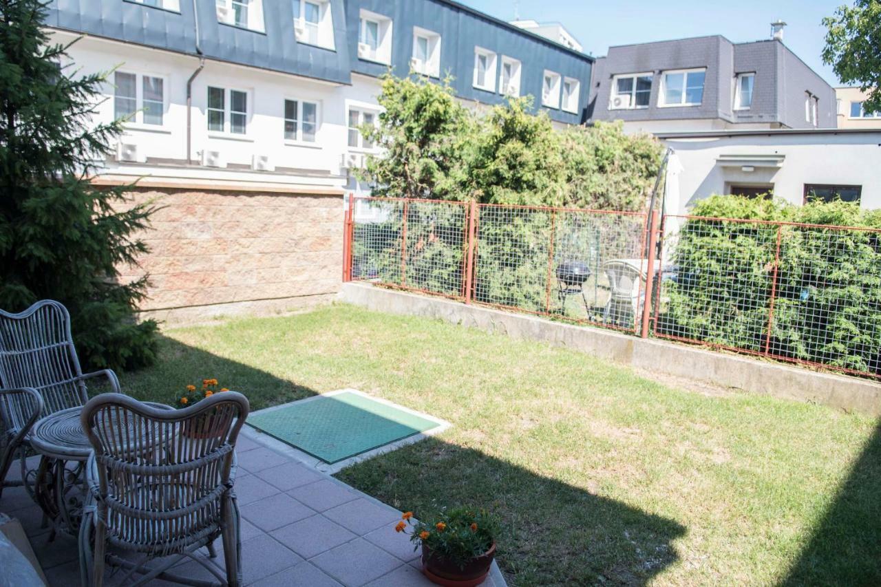 Villa Betty Prague Exterior photo